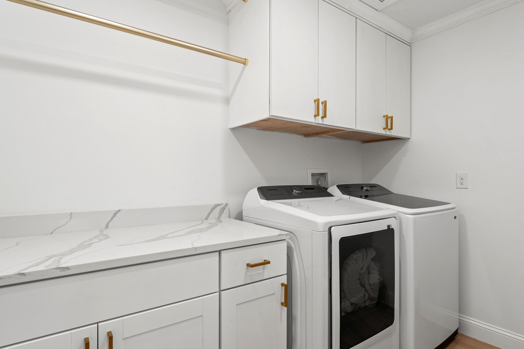 Property p14 image 24