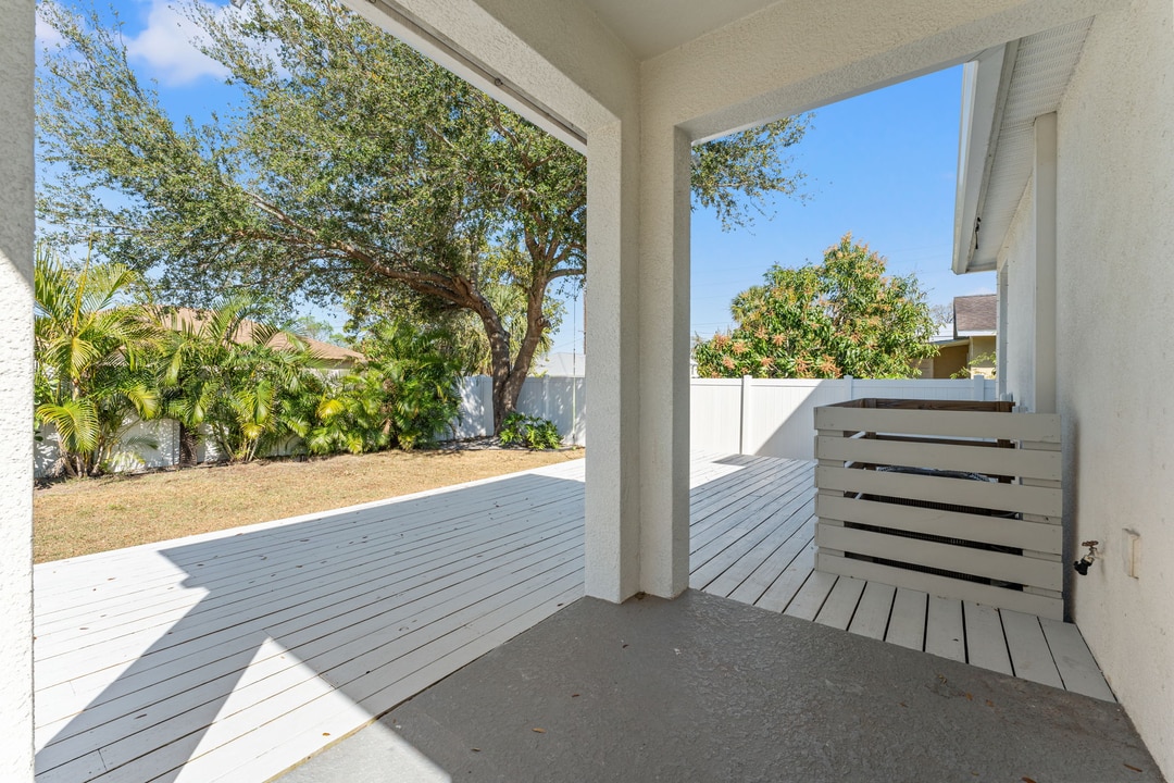 Property p7 image 37